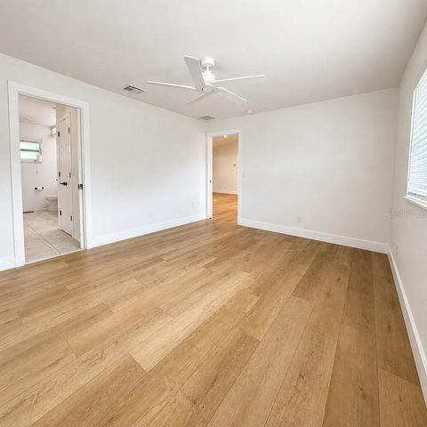 324 42ND AVENUE N, St Petersburg, FL 33703