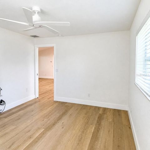 324 42ND AVENUE N, St Petersburg, FL 33703