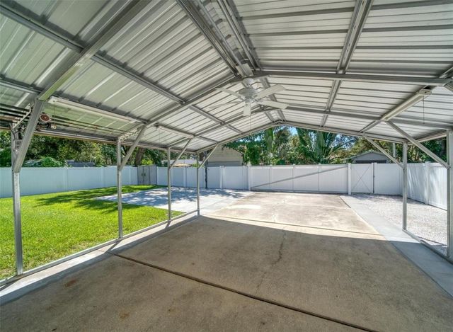 324 42ND AVENUE N, St Petersburg, FL 33703