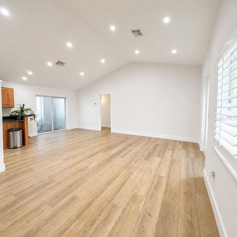 324 42ND AVENUE N, St Petersburg, FL 33703