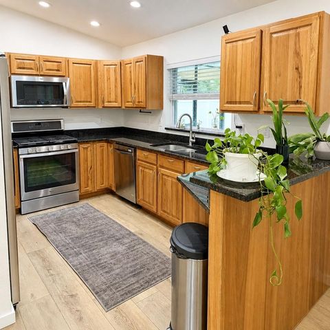 324 42ND AVENUE N, St Petersburg, FL 33703
