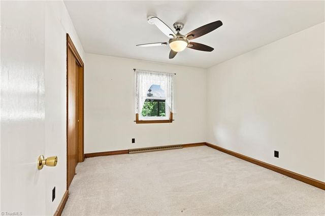 469 Sunset Drive, Winston-salem, NC 27107