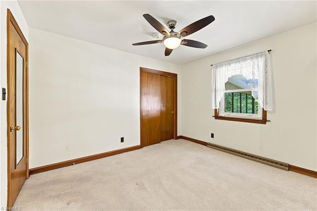 469 Sunset Drive, Winston-salem, NC 27107