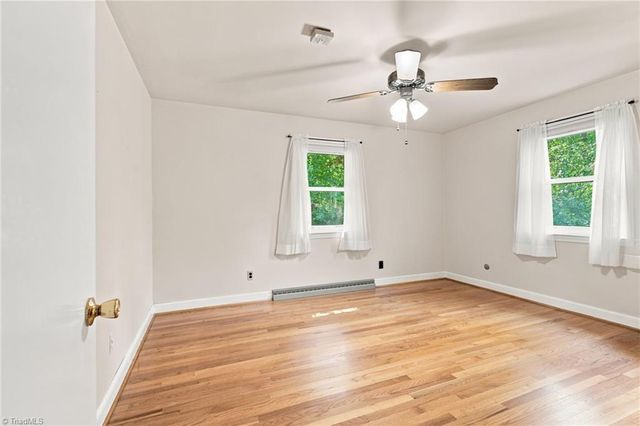 469 Sunset Drive, Winston-salem, NC 27107