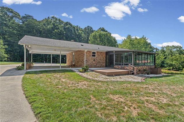 469 Sunset Drive, Winston-salem, NC 27107
