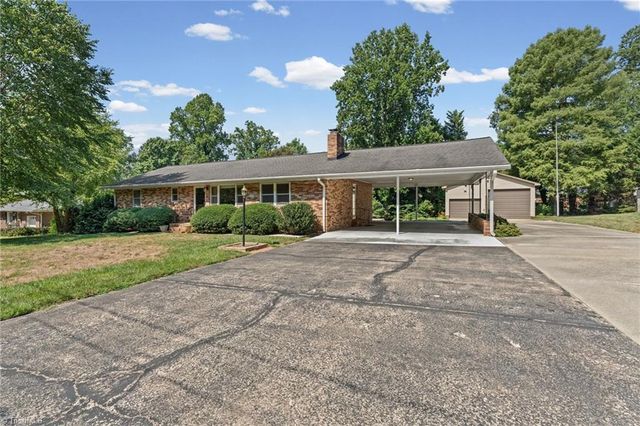 469 Sunset Drive, Winston-salem, NC 27107