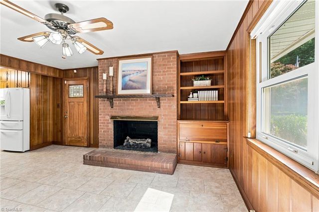 469 Sunset Drive, Winston-salem, NC 27107