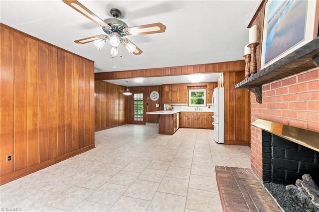 469 Sunset Drive, Winston-salem, NC 27107