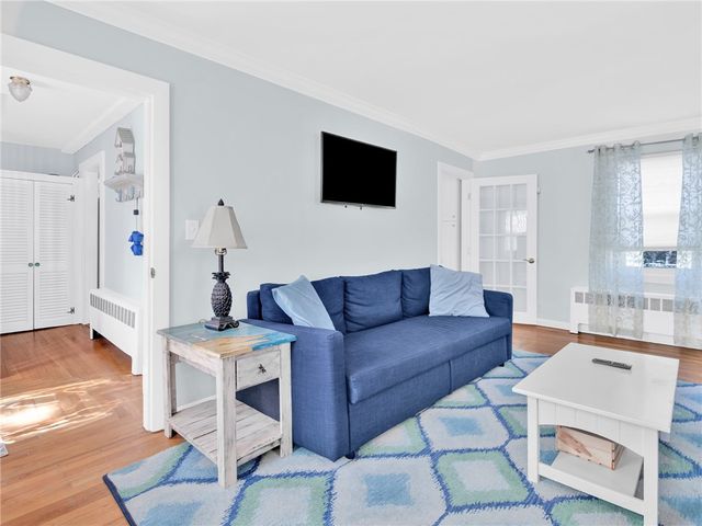 5 Byrnes Street, Newport, RI 02840