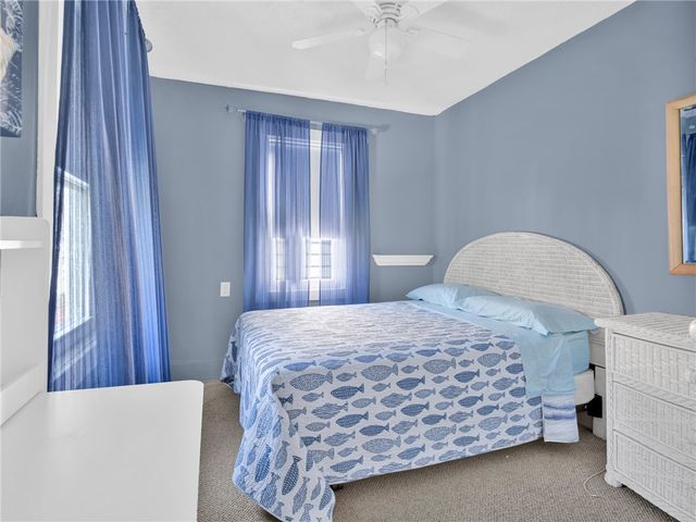 5 Byrnes Street, Newport, RI 02840