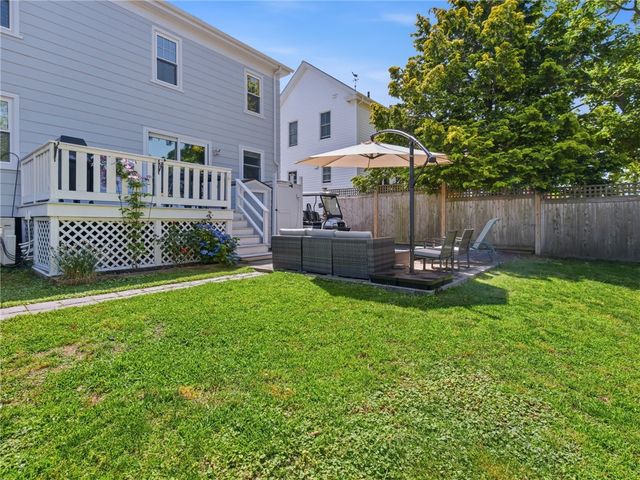 5 Byrnes Street, Newport, RI 02840