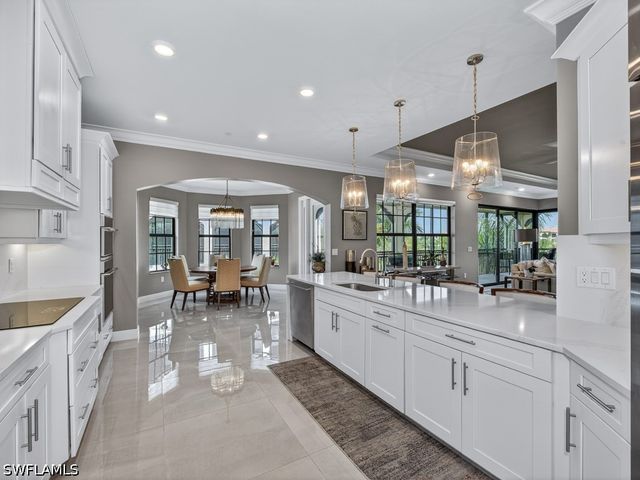 16371 Viansa WAY 201, Naples, FL 34110