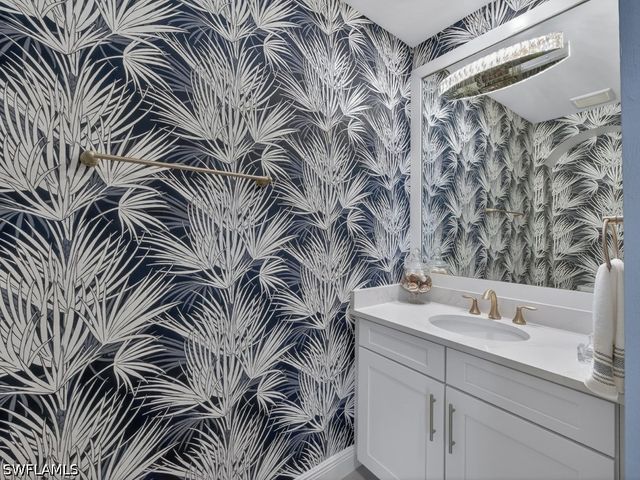 16371 Viansa WAY 201, Naples, FL 34110