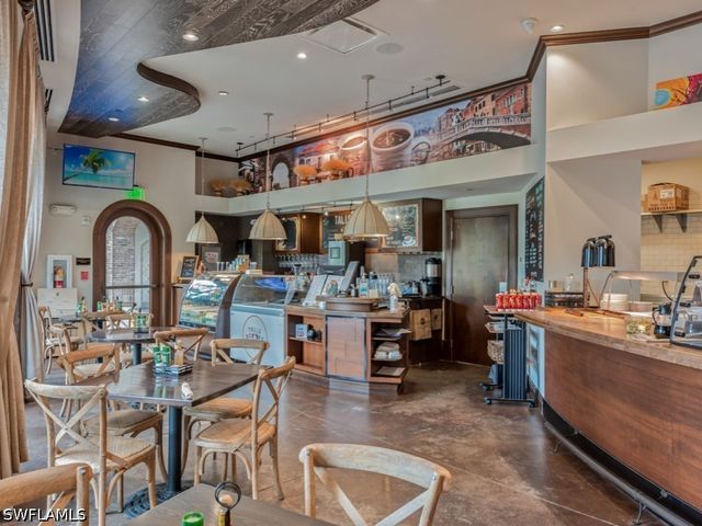 16371 Viansa WAY 201, Naples, FL 34110