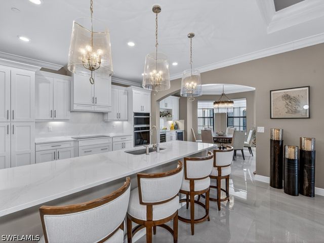 16371 Viansa WAY 201, Naples, FL 34110