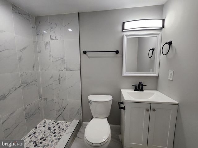 220 N MONTFORD AVE, Baltimore, MD 21224