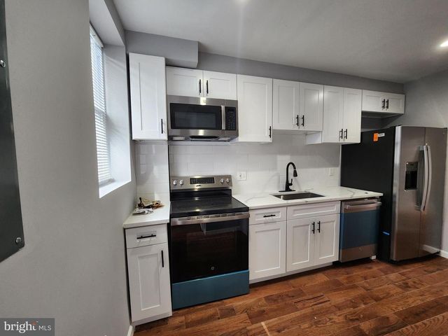 220 N MONTFORD AVE, Baltimore, MD 21224