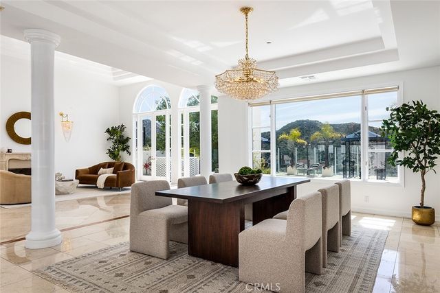 759 Foxkirk, Glendale, CA 91206