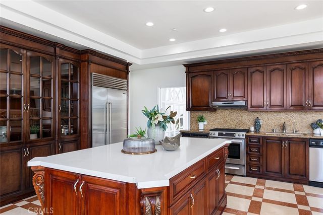 759 Foxkirk, Glendale, CA 91206