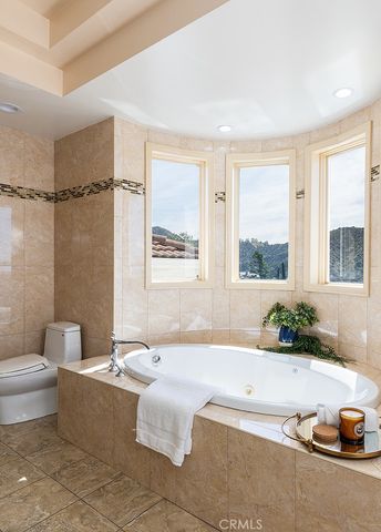 759 Foxkirk, Glendale, CA 91206