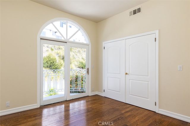 759 Foxkirk, Glendale, CA 91206
