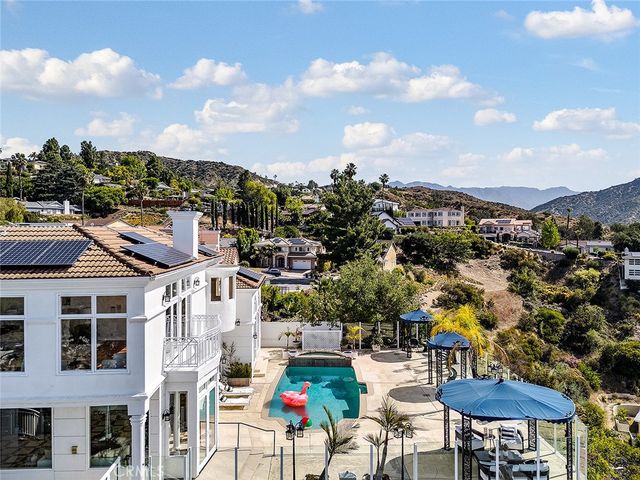 759 Foxkirk, Glendale, CA 91206