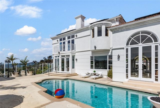 759 Foxkirk, Glendale, CA 91206