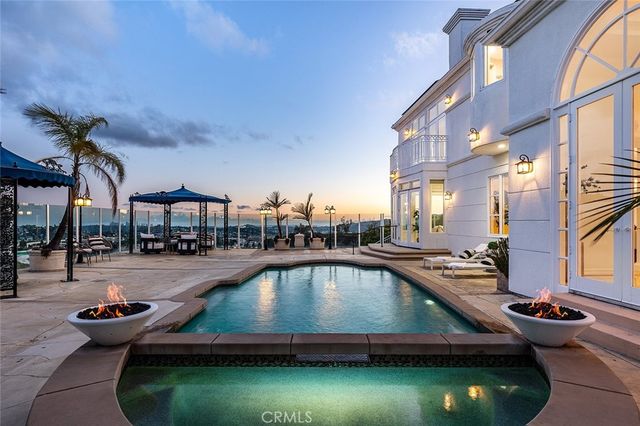 759 Foxkirk, Glendale, CA 91206
