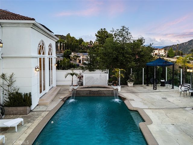 759 Foxkirk, Glendale, CA 91206