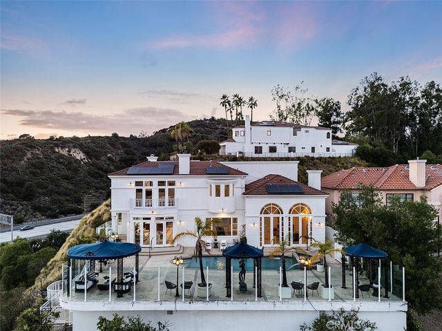 759 Foxkirk, Glendale, CA 91206