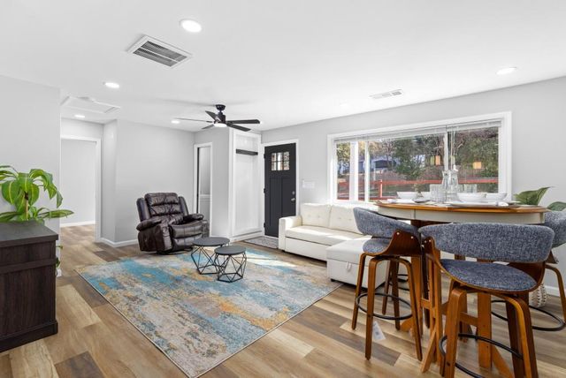 2103 Kipling SE Circle, Atlanta, GA 30315