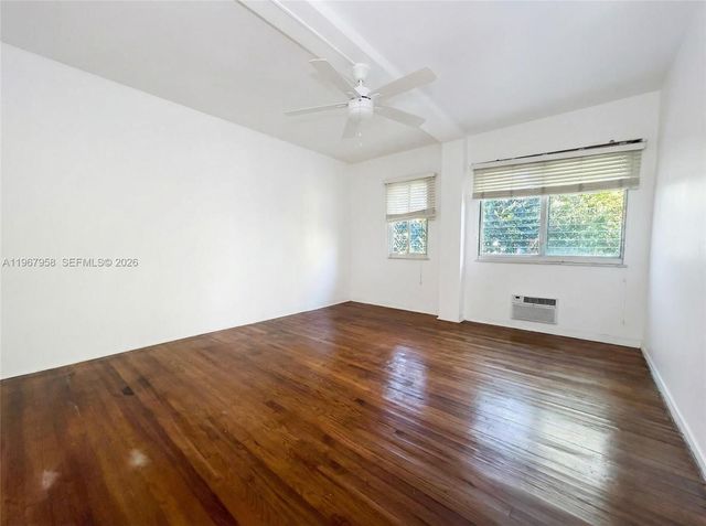 841 W 40th St 2, Miami Beach, FL 33140