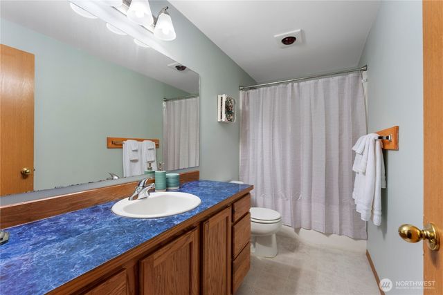 120 S Ocosta Street, Westport, WA 98595