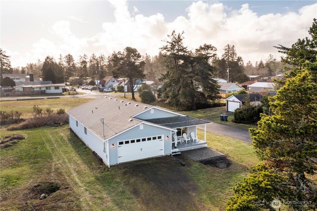 120 S Ocosta Street, Westport, WA 98595