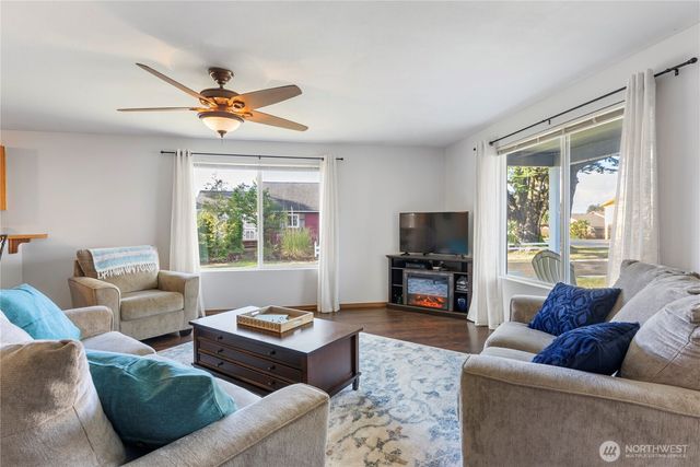 120 S Ocosta Street, Westport, WA 98595