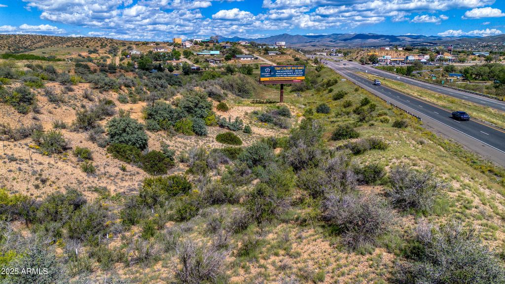 Image 10 of property listing at 2862 S STATE ROUTE 69 -- -, Humboldt, AZ 86329