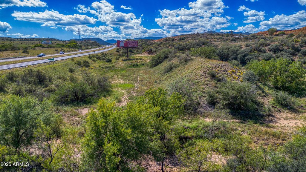 Image 12 of property listing at 2862 S STATE ROUTE 69 -- -, Humboldt, AZ 86329
