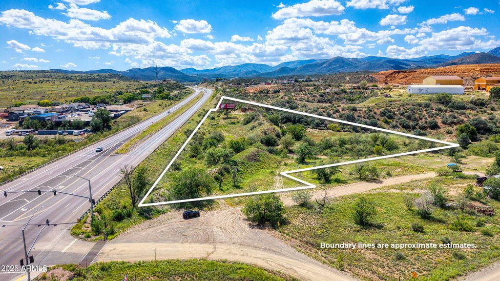 Image 4 of property listing at 2862 S STATE ROUTE 69 -- -, Humboldt, AZ 86329