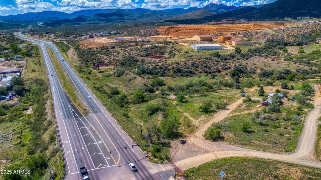 Image 7 of property listing at 2862 S STATE ROUTE 69 -- -, Humboldt, AZ 86329