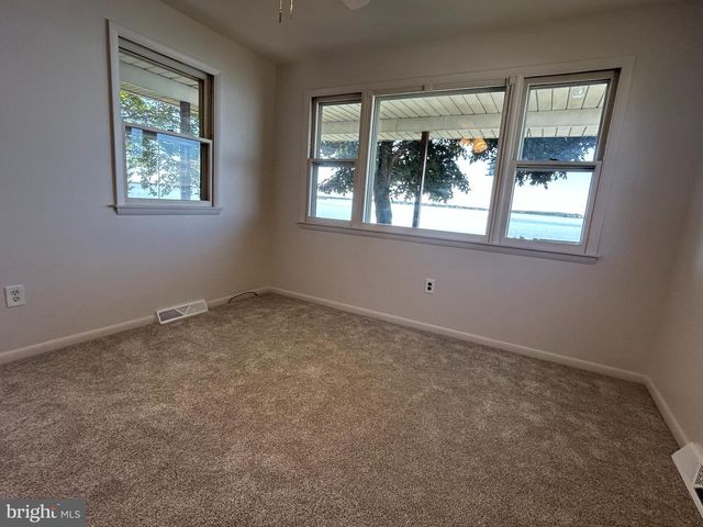 301 ENLOW PL, Pennsville, NJ 08070