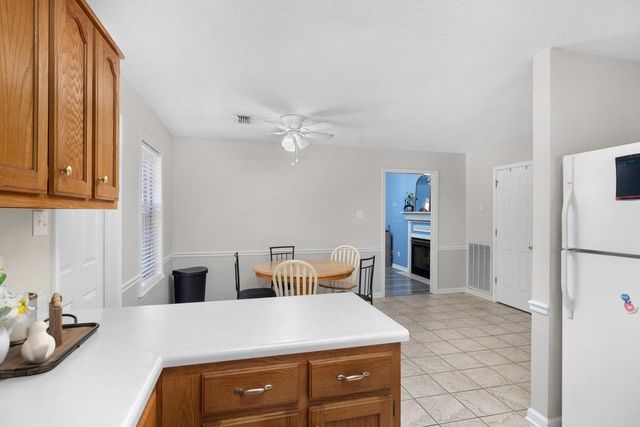 215 WOODSHIRE LN, Brighton, TN 38011