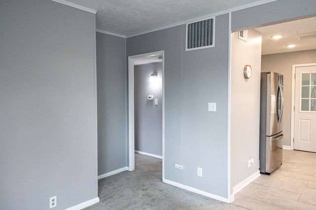 1557 SUNSET Drive, Council Bluffs, IA 51503