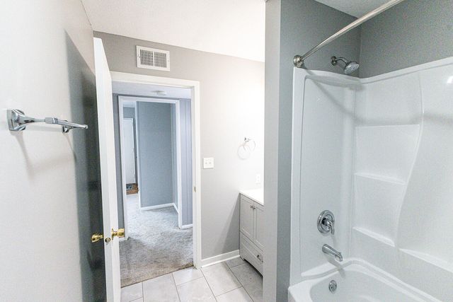 1557 SUNSET Drive, Council Bluffs, IA 51503