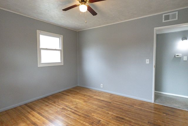 1557 SUNSET Drive, Council Bluffs, IA 51503