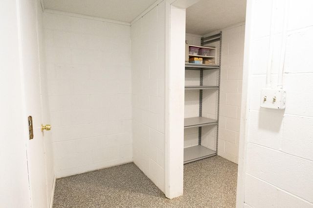 1557 SUNSET Drive, Council Bluffs, IA 51503