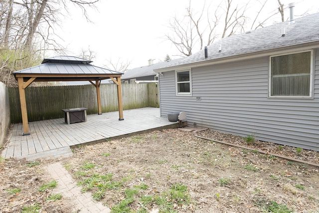 1557 SUNSET Drive, Council Bluffs, IA 51503