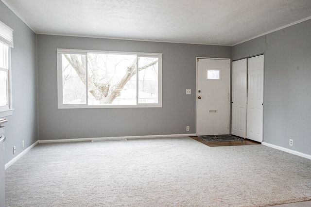 1557 SUNSET Drive, Council Bluffs, IA 51503