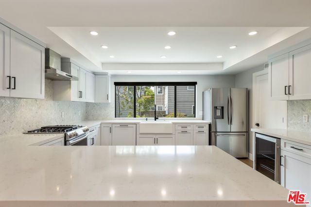 13036 Mindanao Way 4, Marina Del Rey, CA 90292
