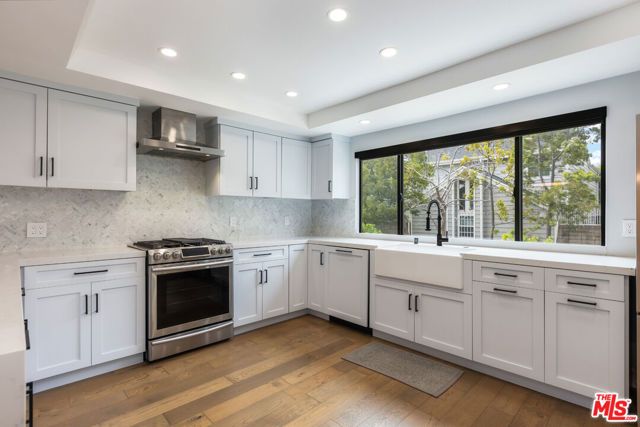 13036 Mindanao Way 4, Marina Del Rey, CA 90292