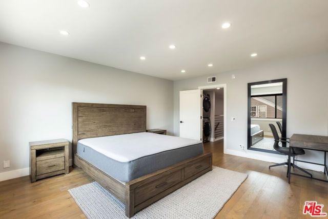 13036 Mindanao Way 4, Marina Del Rey, CA 90292